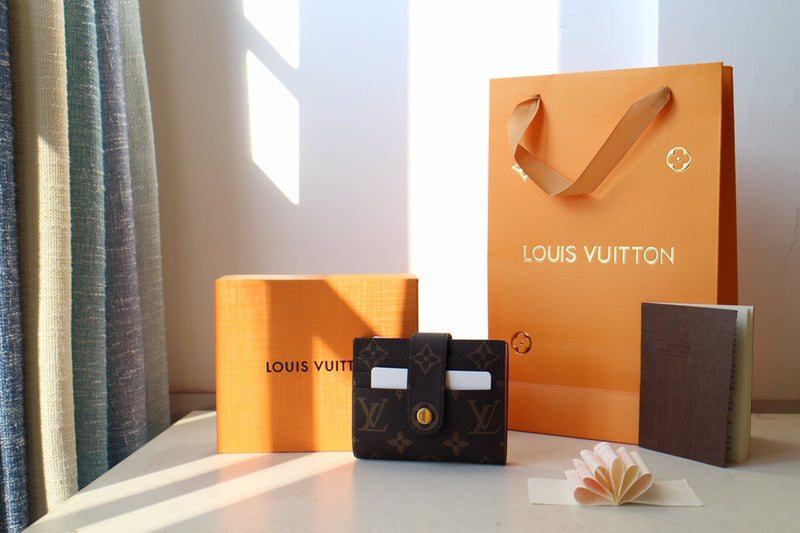 Luxurious Totes - Latest - 1018