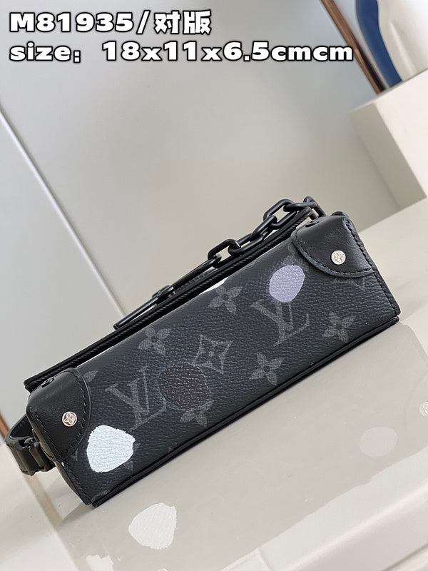 LOV - Luxurious Totes - 751