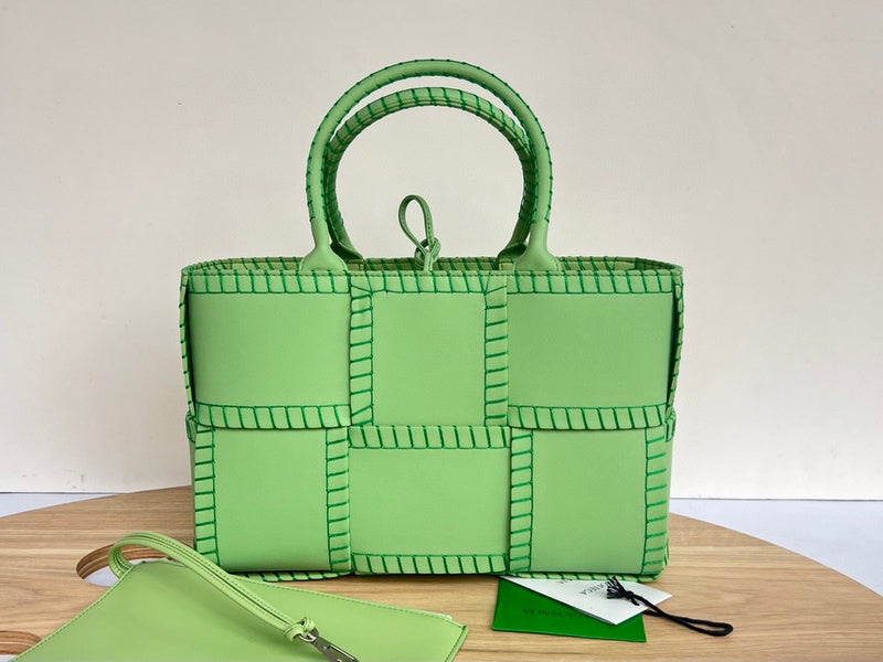 Luxurious-Totes - BV Bags - 2821
