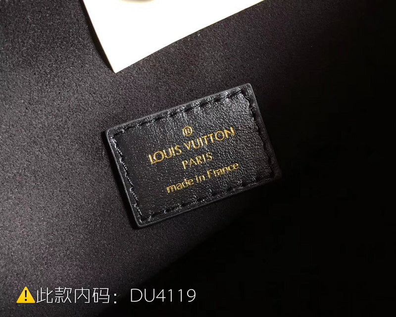 Luxurious Totes - Latest - 2405