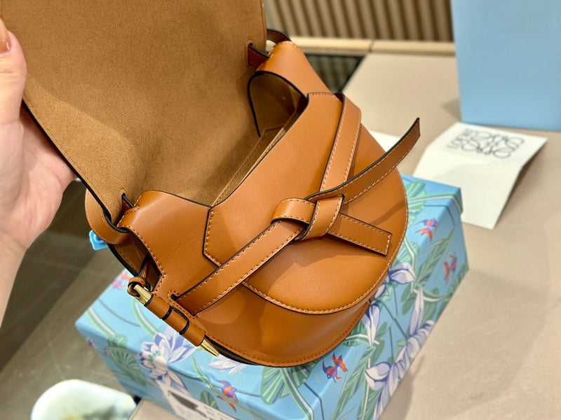 Luxurious Totes - LW-CH Bags - 004