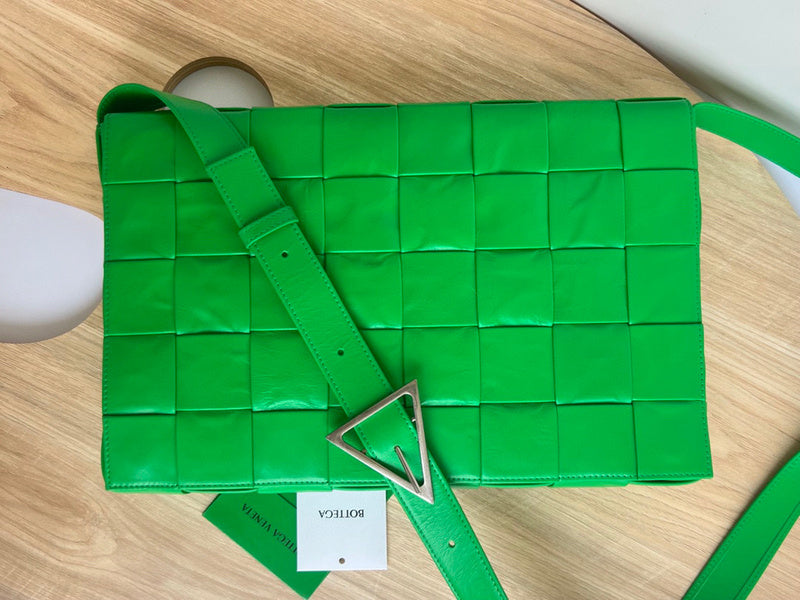 Luxurious-Totes - BV Bags - 1811