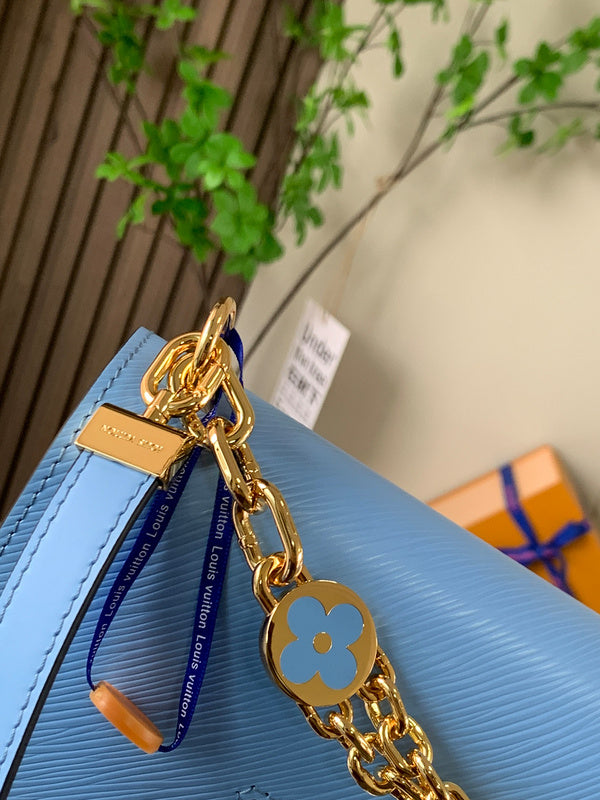LOV - Luxurious Totes - 1506