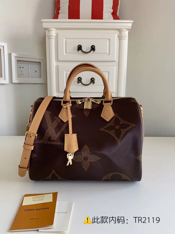 Luxurious Totes - Latest - 9705