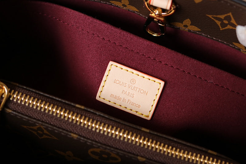 LOV - Luxurious Totes - 1802