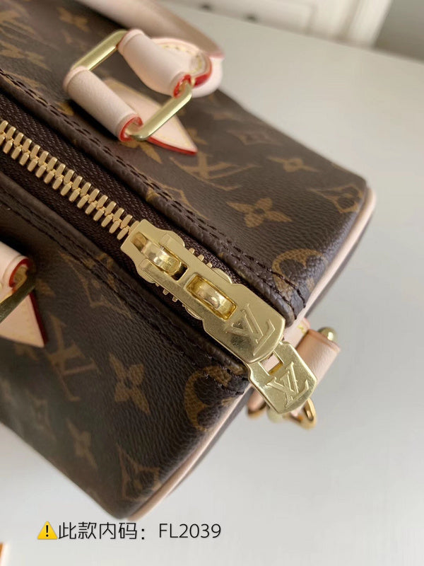 Luxurious Totes - Latest - 9703