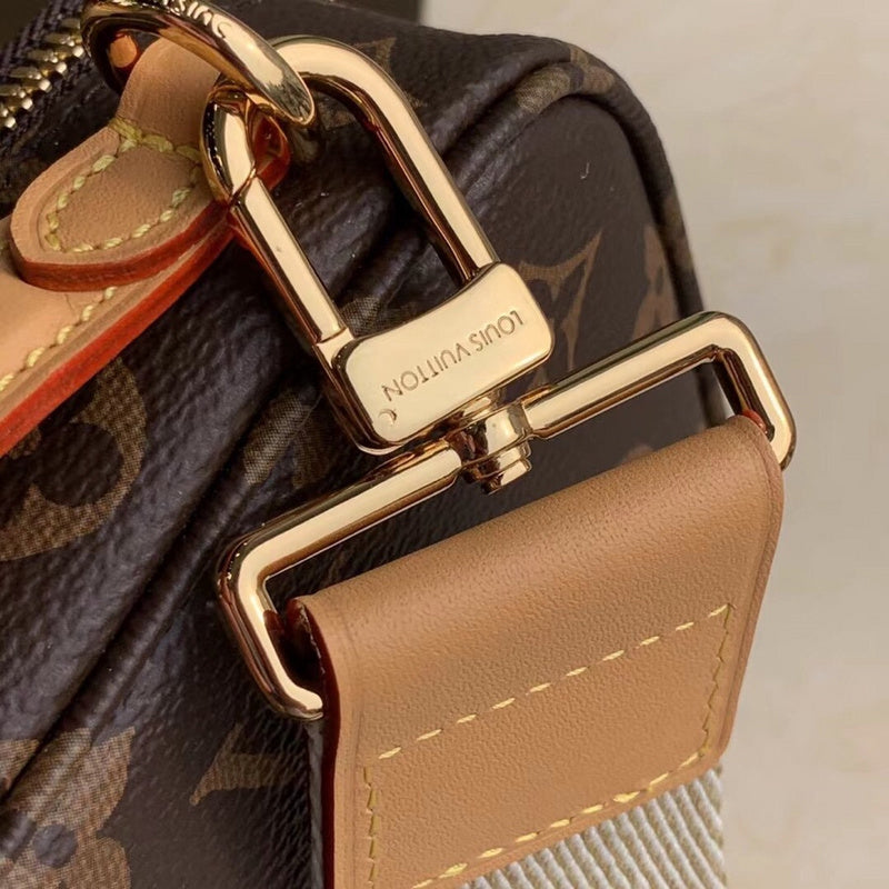 LOV - Luxurious Totes - 2403