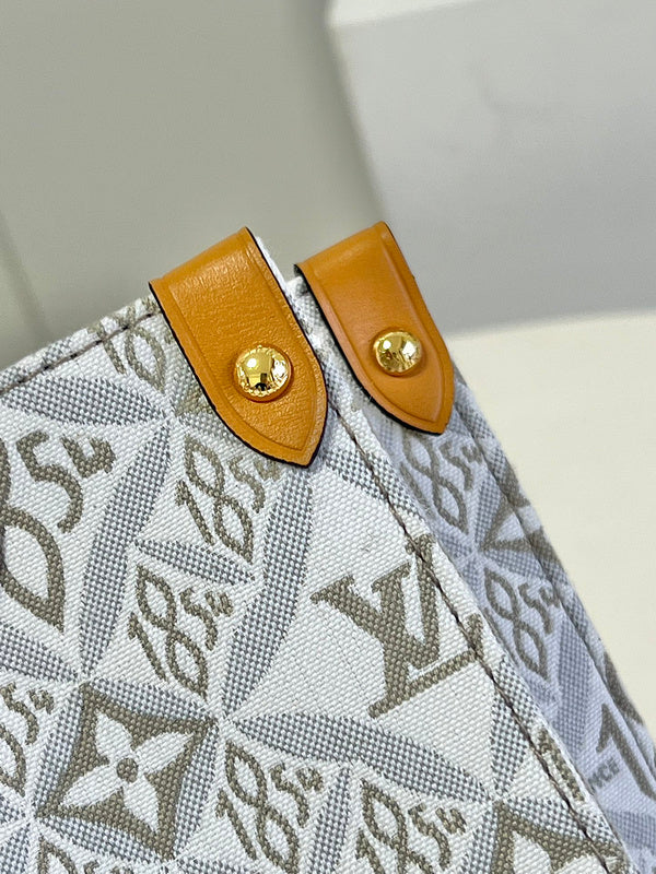 LOV - Luxurious Totes - 2013