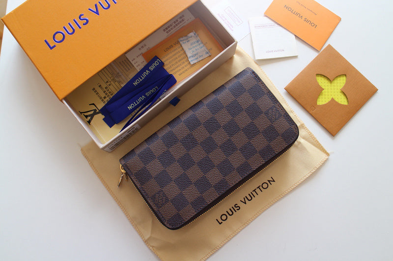 Luxurious Totes - Latest - 834