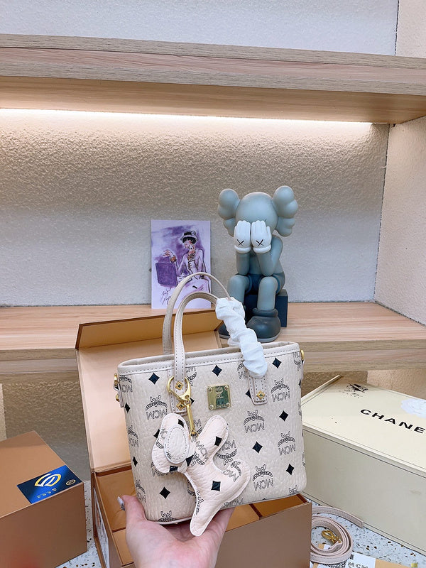 Luxurious Totes - CMM Bags - 039