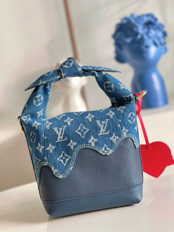 LOV - Luxurious Totes - 2163