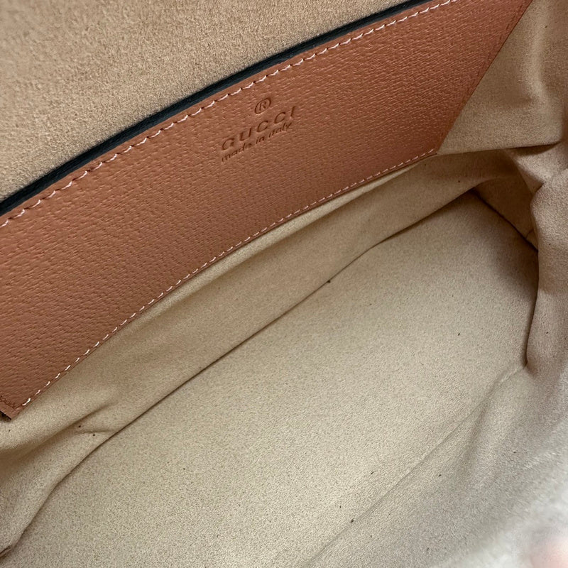 GUI - Luxurious Totes - 155