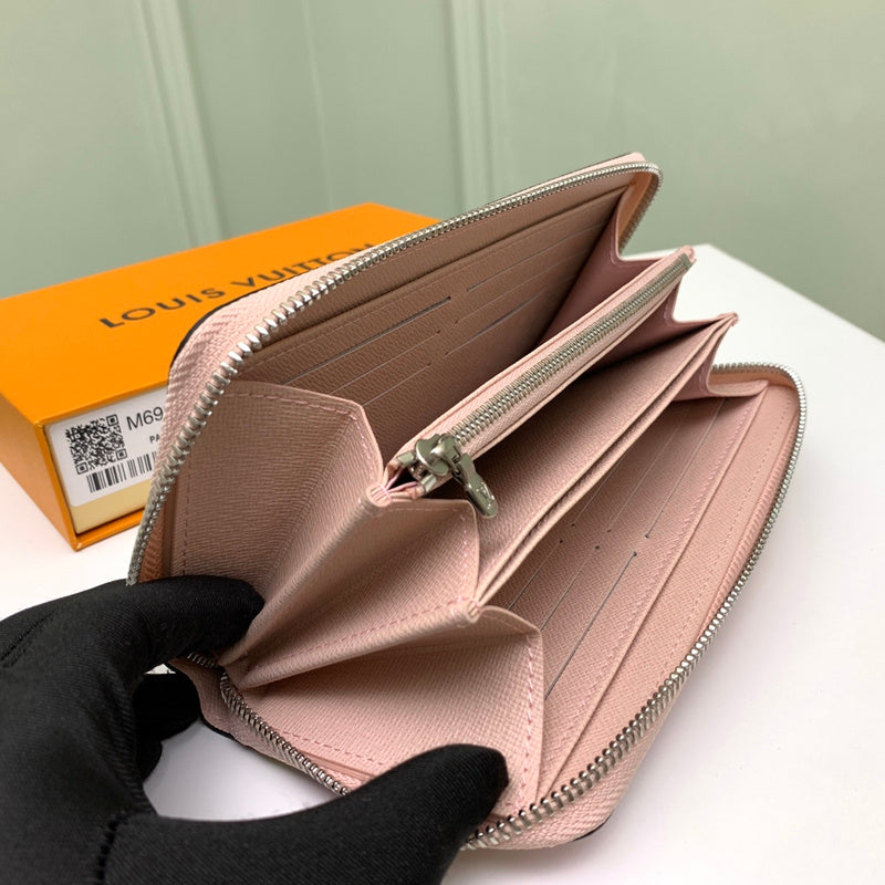 Luxurious Totes - Latest - 712