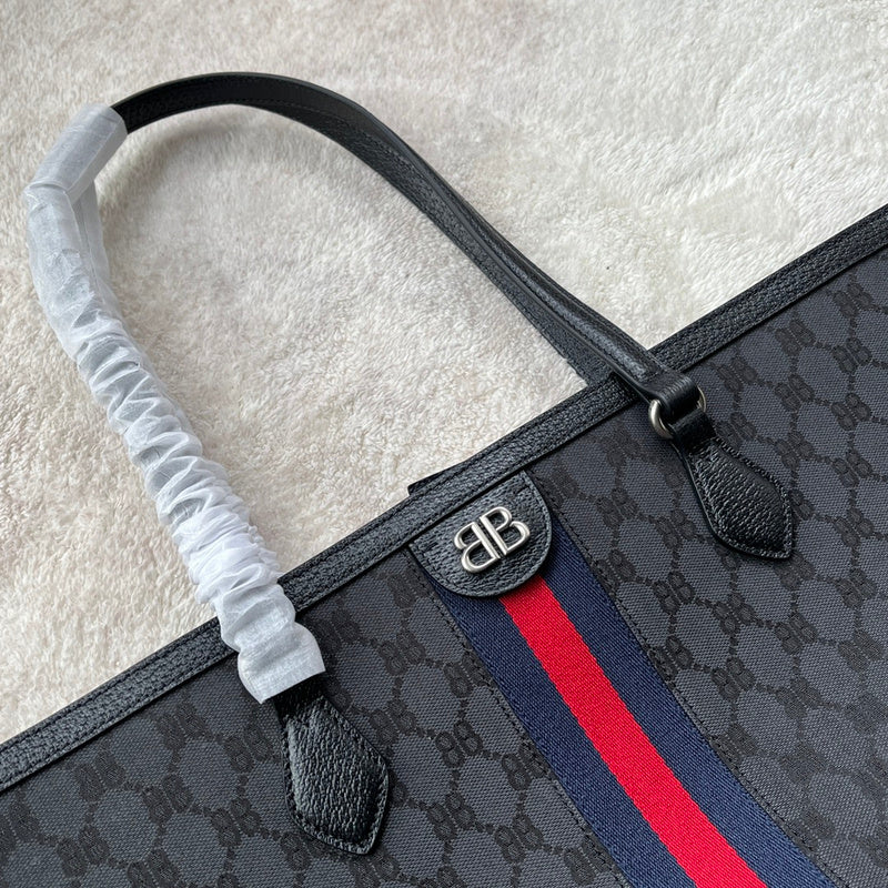 GUI - Luxurious Totes - 1210
