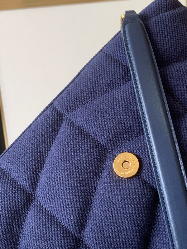 Luxurious Totes - Latest - 8154