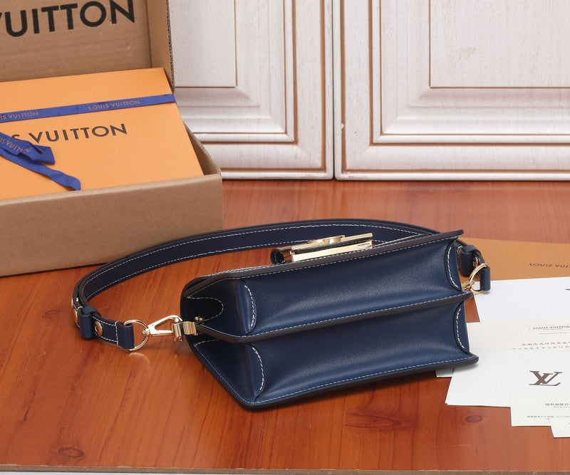 LOV - Luxurious Totes - 1659