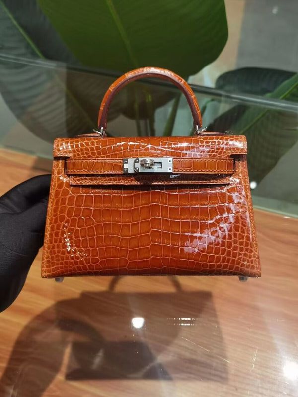 HMS - Luxurious Totes - 005