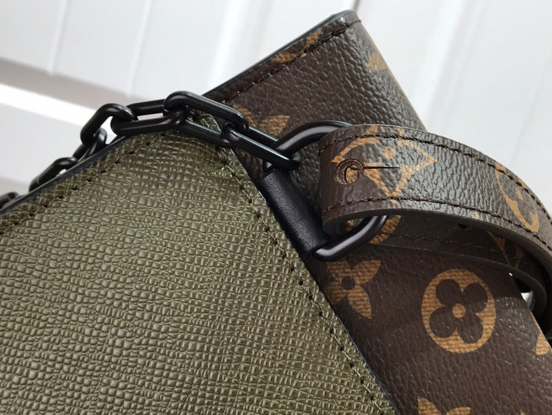LOV - Luxurious Totes - 2497