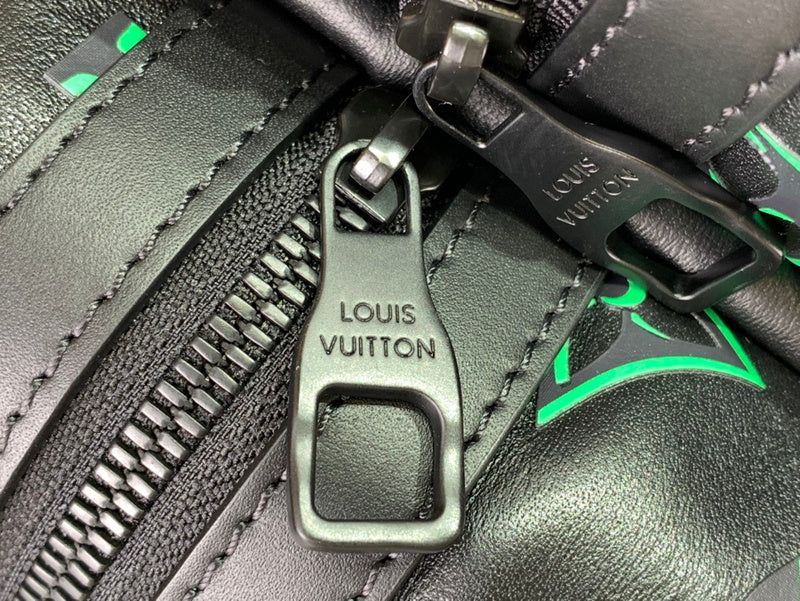 LOV - Luxurious Totes - 785