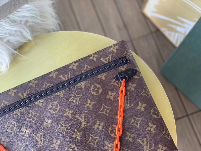 LOV - Luxurious Totes - 2719