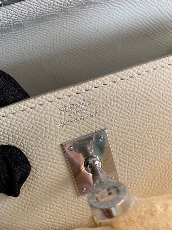 Luxurious Totes - Latest - 6789