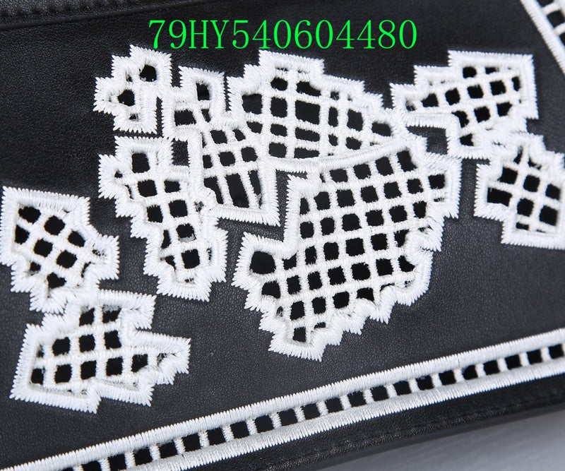 GC - Shoulder - 3034