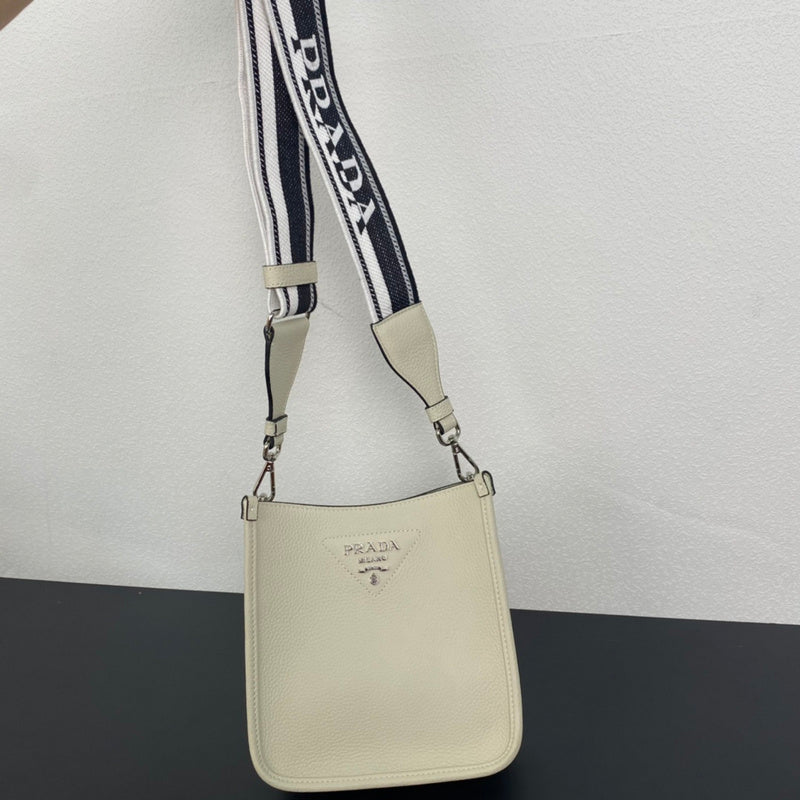 PDA - Luxurious Totes - 115