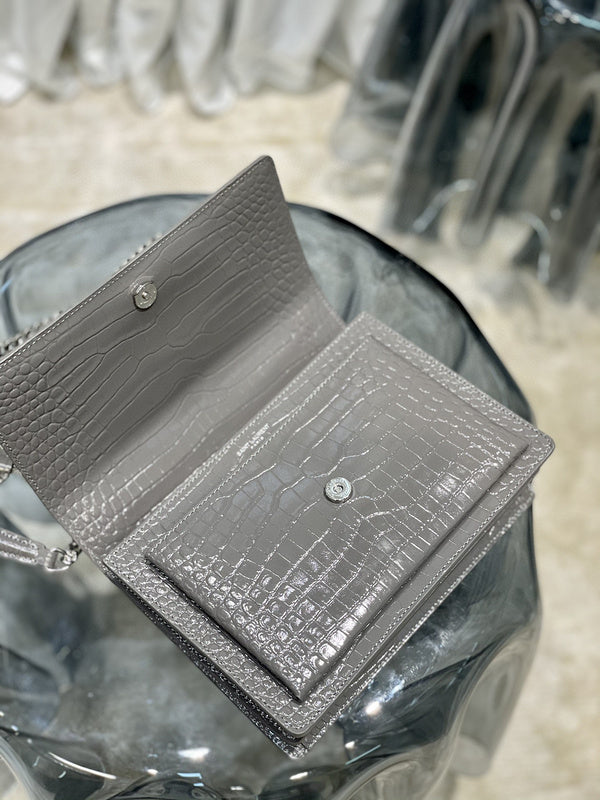Luxurious Totes - Latest - 8956