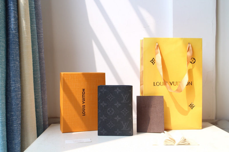Luxurious Totes - Latest - 925
