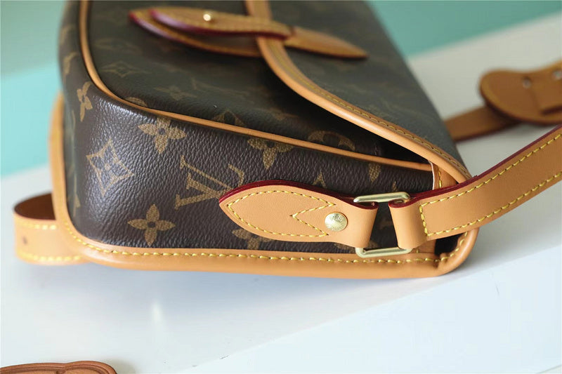 Lux-Totes - LOV Bags - 415