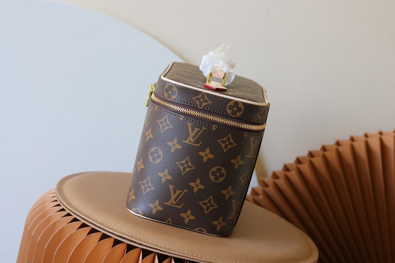 LOV - Luxurious Totes - 1836