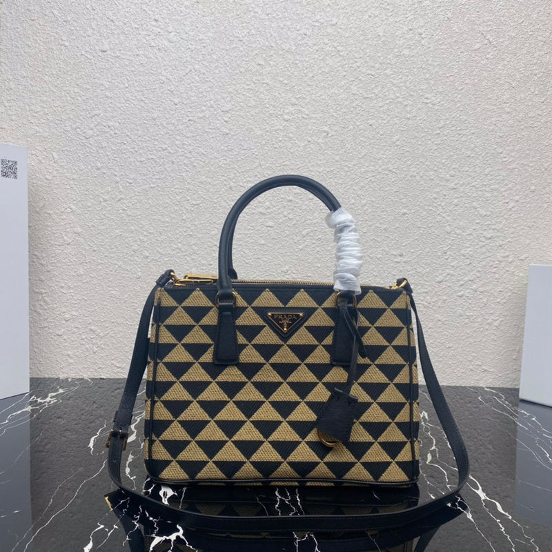 Luxurious Totes - Latest - 4568