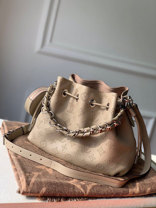 Luxurious Totes - Latest - 9726