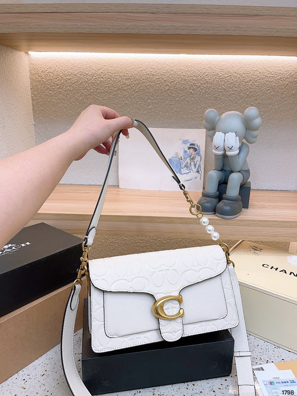 Luxurious Totes - CCH2 Bags - 017