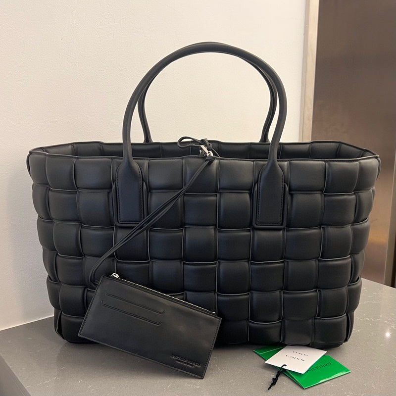 Luxurious-Totes - BV Bags - 1928