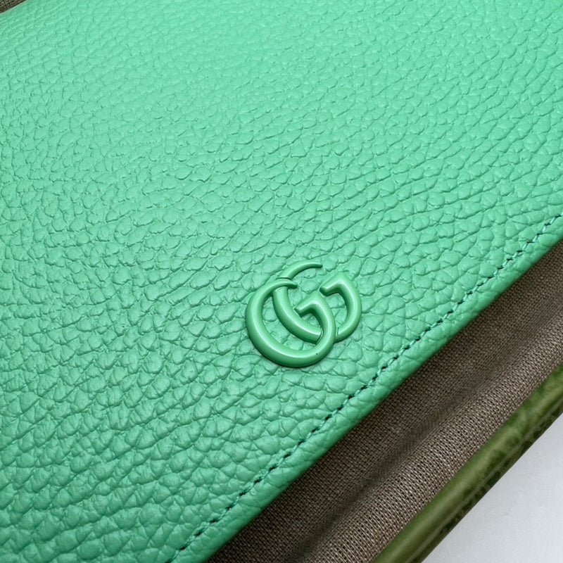 GUI - Luxurious Totes - 420