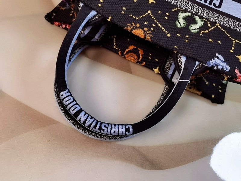 Luxurious Totes - Latest - 6241
