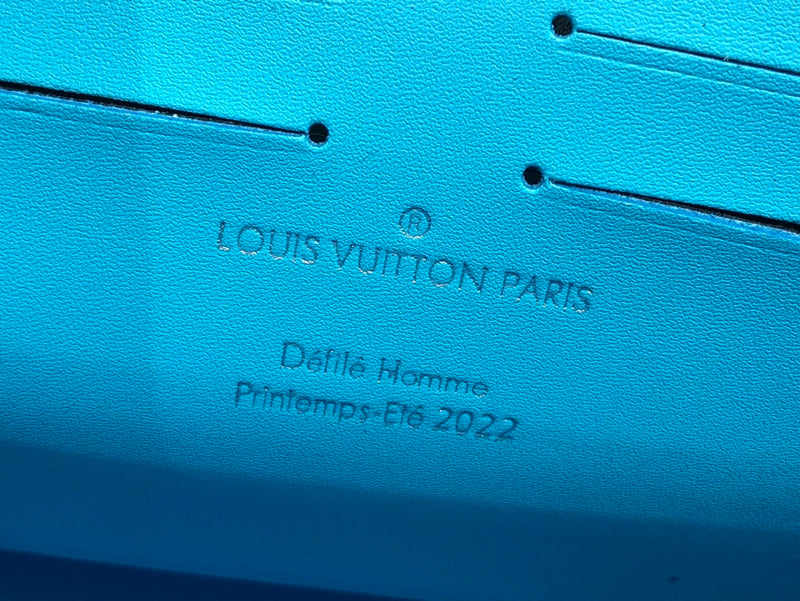 LOV - Luxurious Totes - 1770