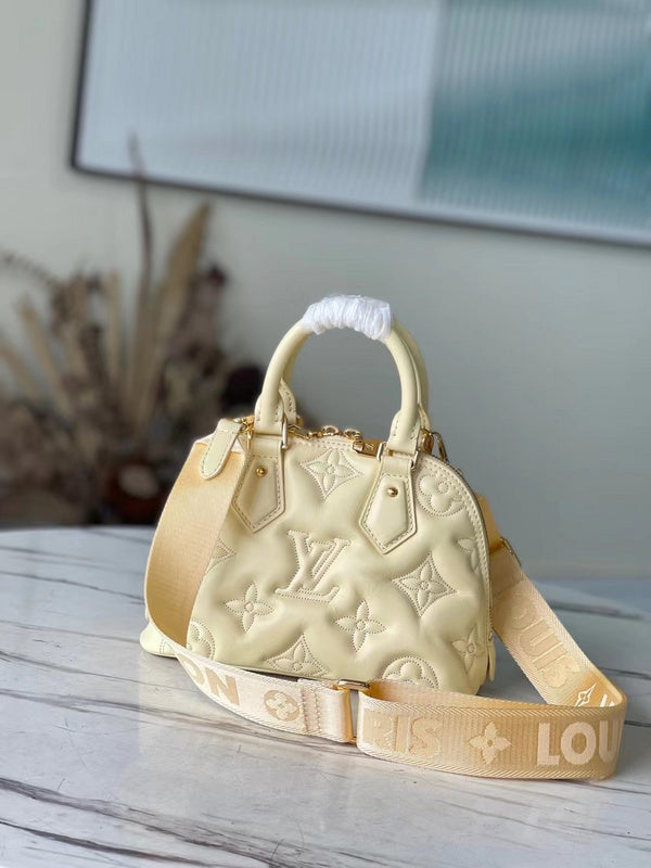 LOV - Luxurious Totes - 1472