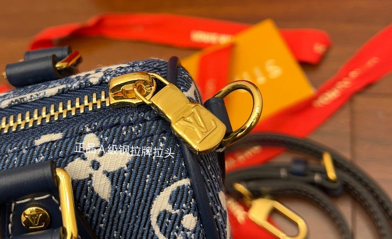 LOV - Luxurious Totes - 1012