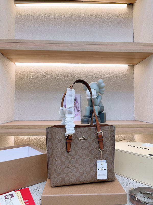 Luxurious Totes - CCH2 Bags - 142