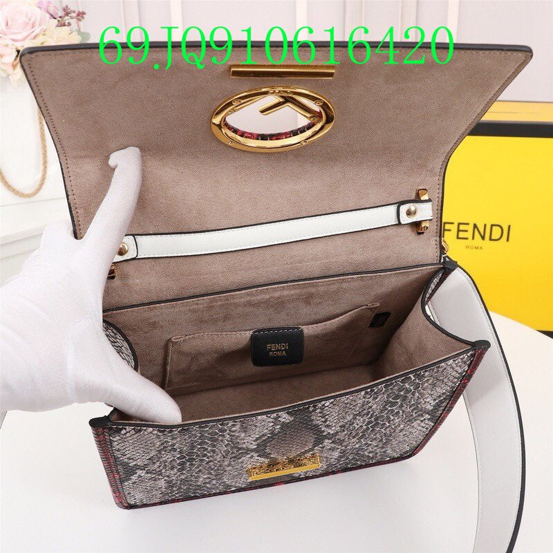 GC - Shoulder - 2898