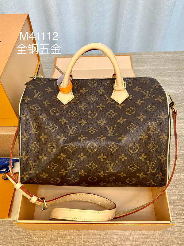 LOV - Luxurious Totes - 1635