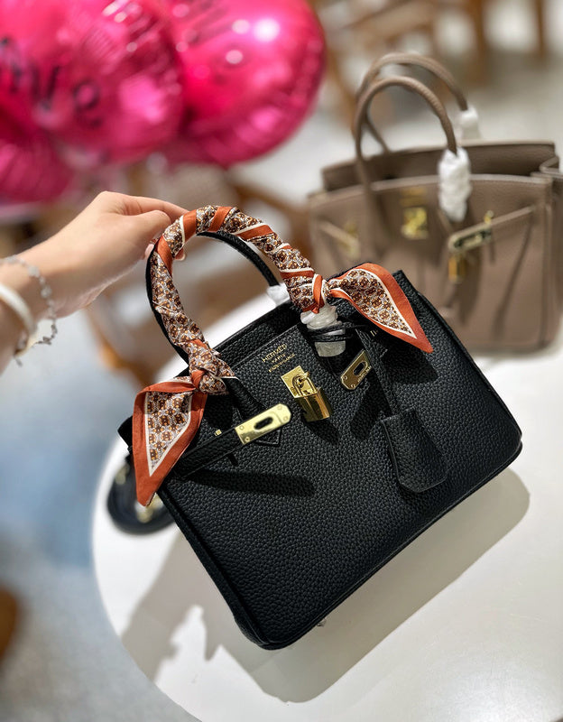 Luxurious Totes - HMS3 Bags - 006