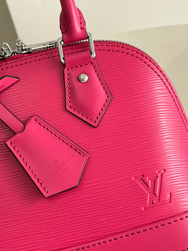 LOV - Luxurious Totes - 2122
