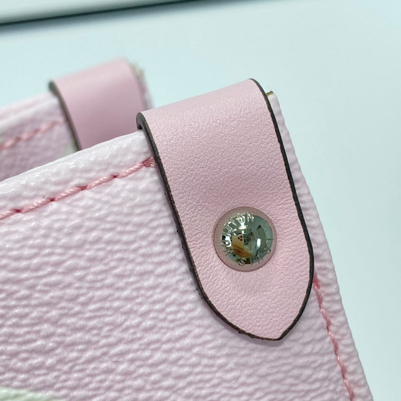 LOV - Luxurious Totes - 2569