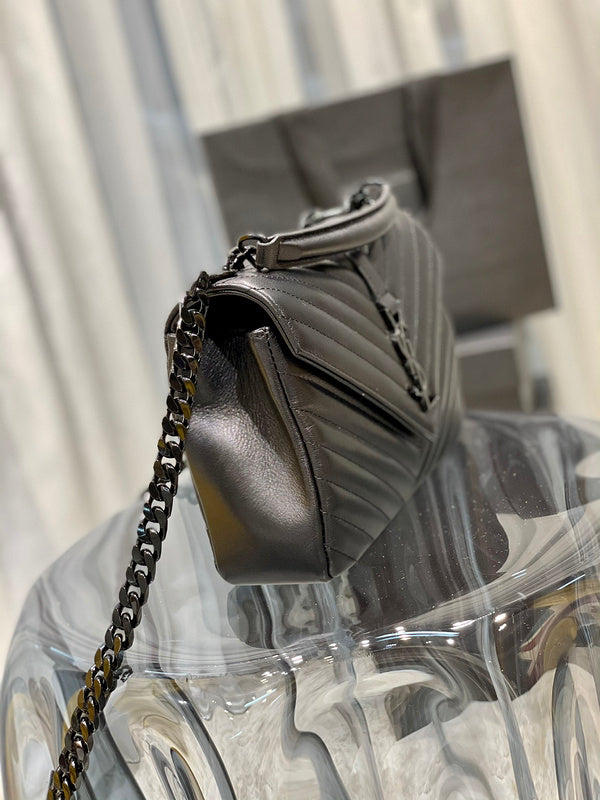 Luxurious Totes - Latest - 8416