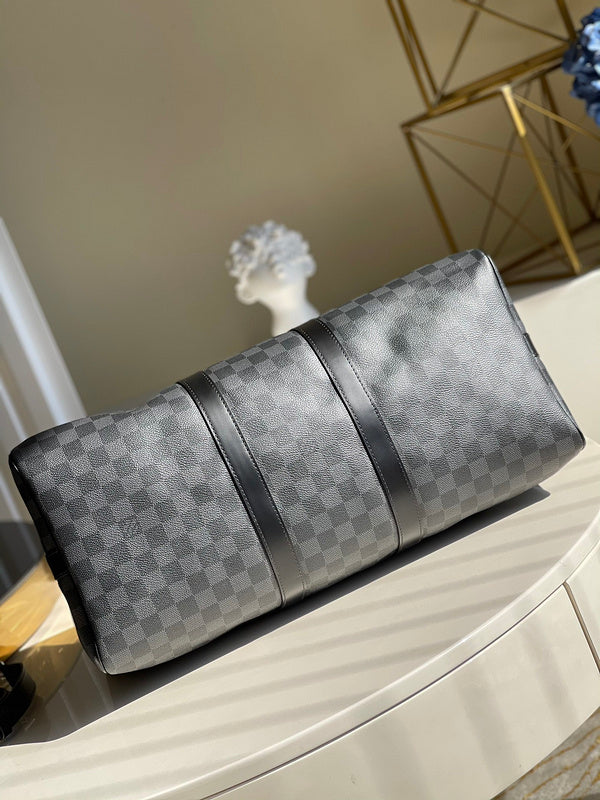 LOV - Luxurious Totes - 1889