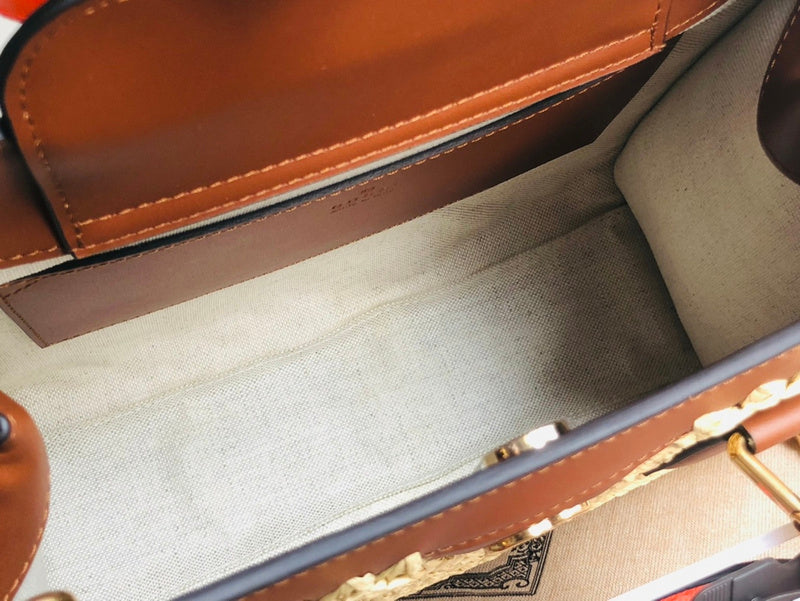 GUI - Luxurious Totes - 301