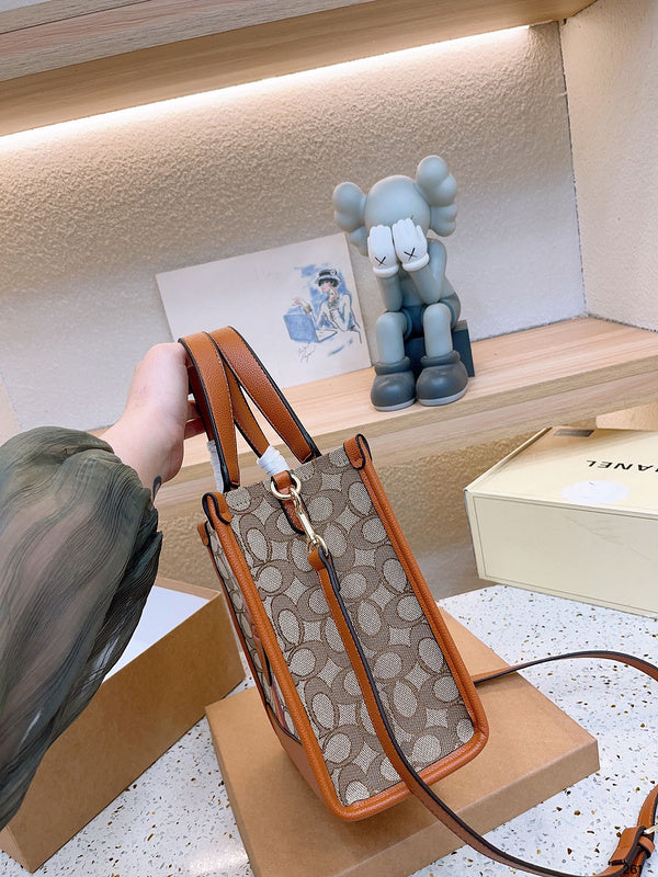 Luxurious Totes - CCH2 Bags - 026